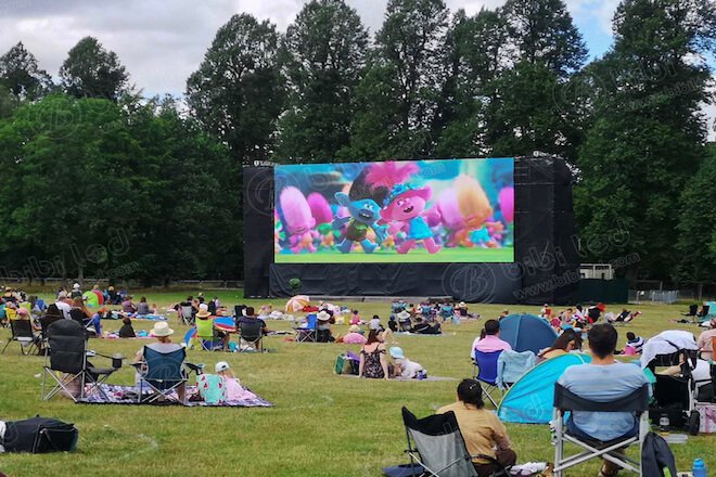 Building-An-Outdoor-Theater-How-To-Choose-A-Better-LED-Display-Screen-www.bibiled.com_.jpeg.003